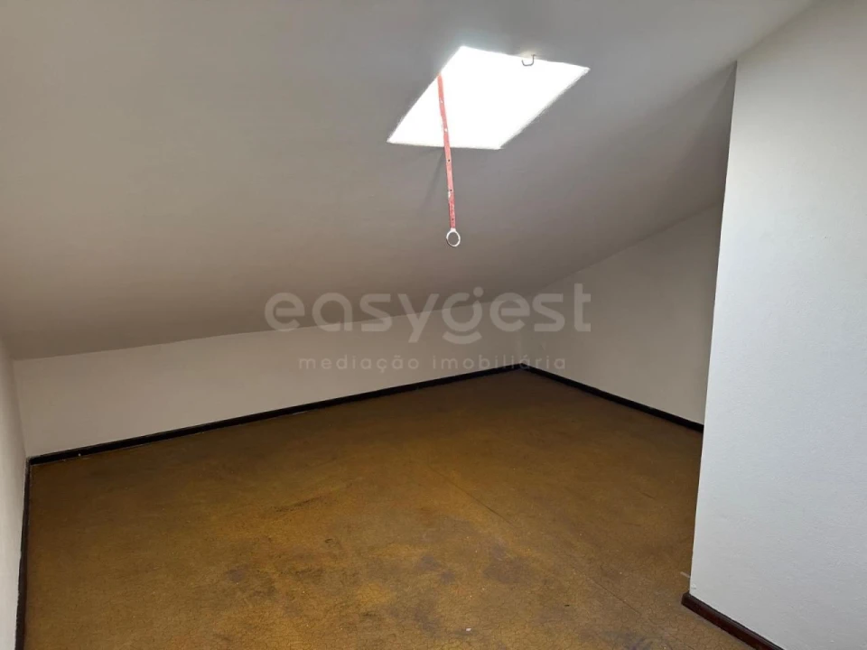 Apartamento T3 para Venda em Guarda Foto 12