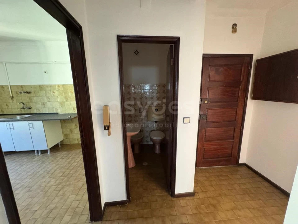 Apartamento T3 para Venda em Guarda Foto 16