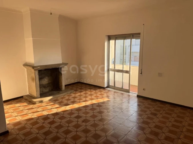Apartamento T3 para Venda em Guarda Foto 3