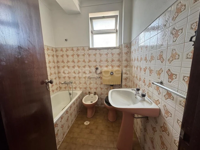 Apartamento T3 para Venda em Guarda Foto 7