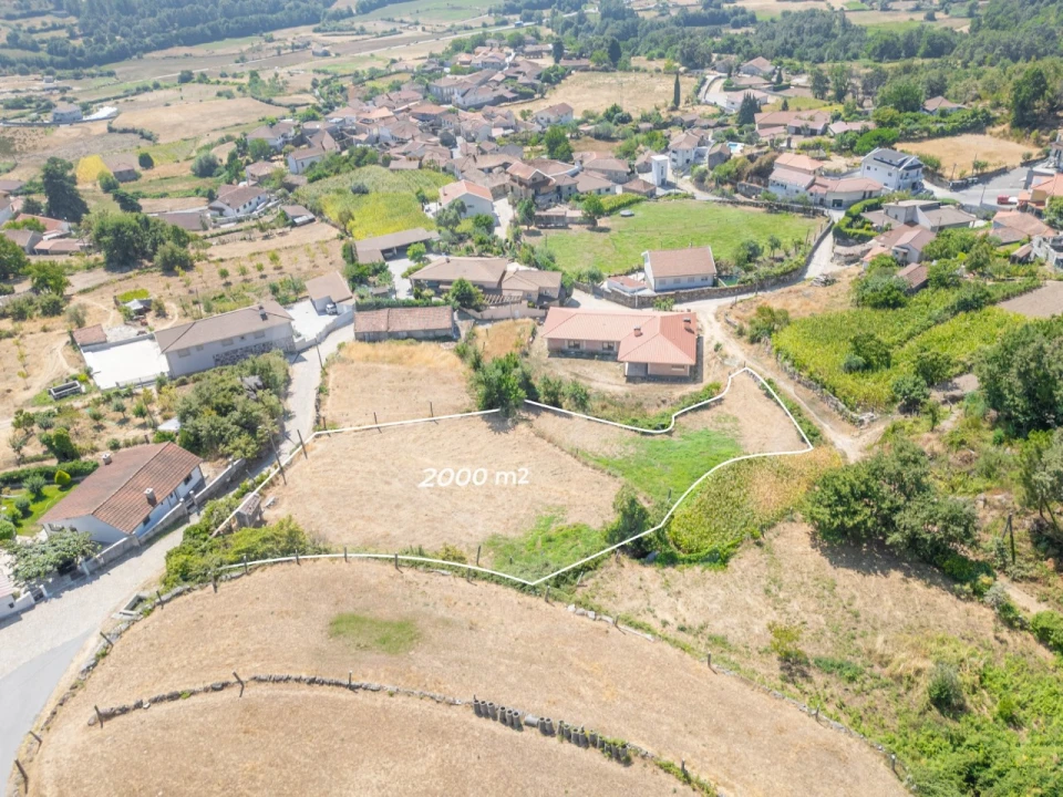 Terreno para Venda em Soutelo de Aguiar Foto 1