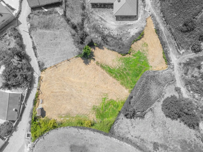 Terreno para Venda em Soutelo de Aguiar Foto 2