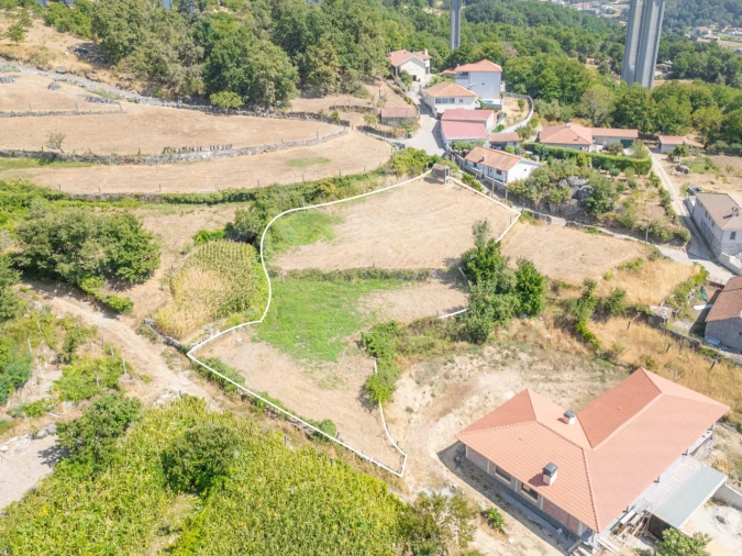 Terreno para Venda em Soutelo de Aguiar Foto 4