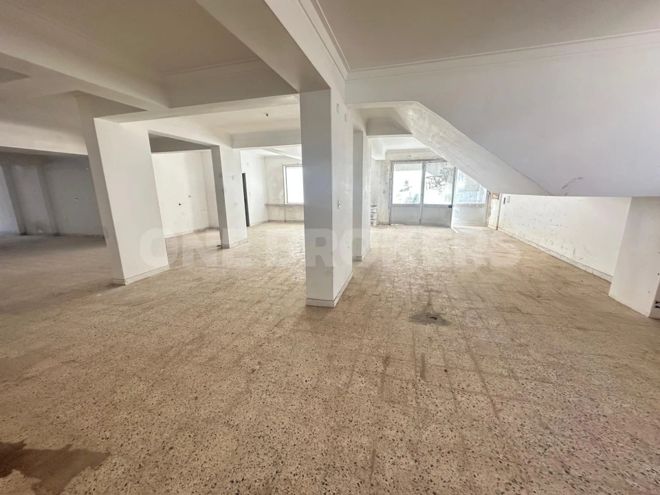 Loja para Arrendamento em Agualva e Mira-Sintra Foto 3