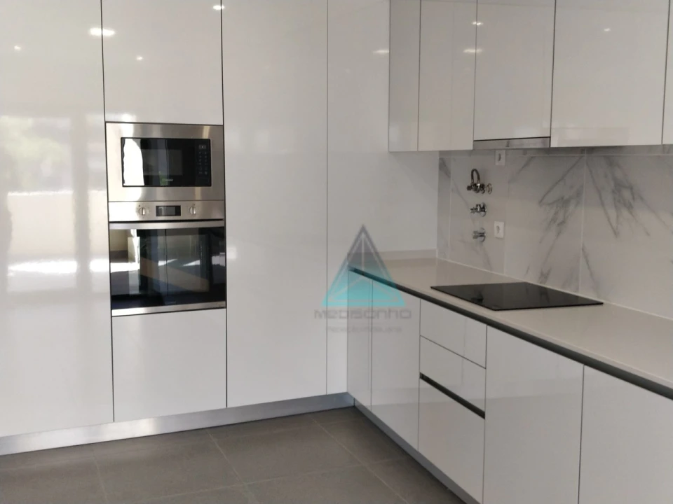 Apartamento T3 para Venda em Corroios Foto 2