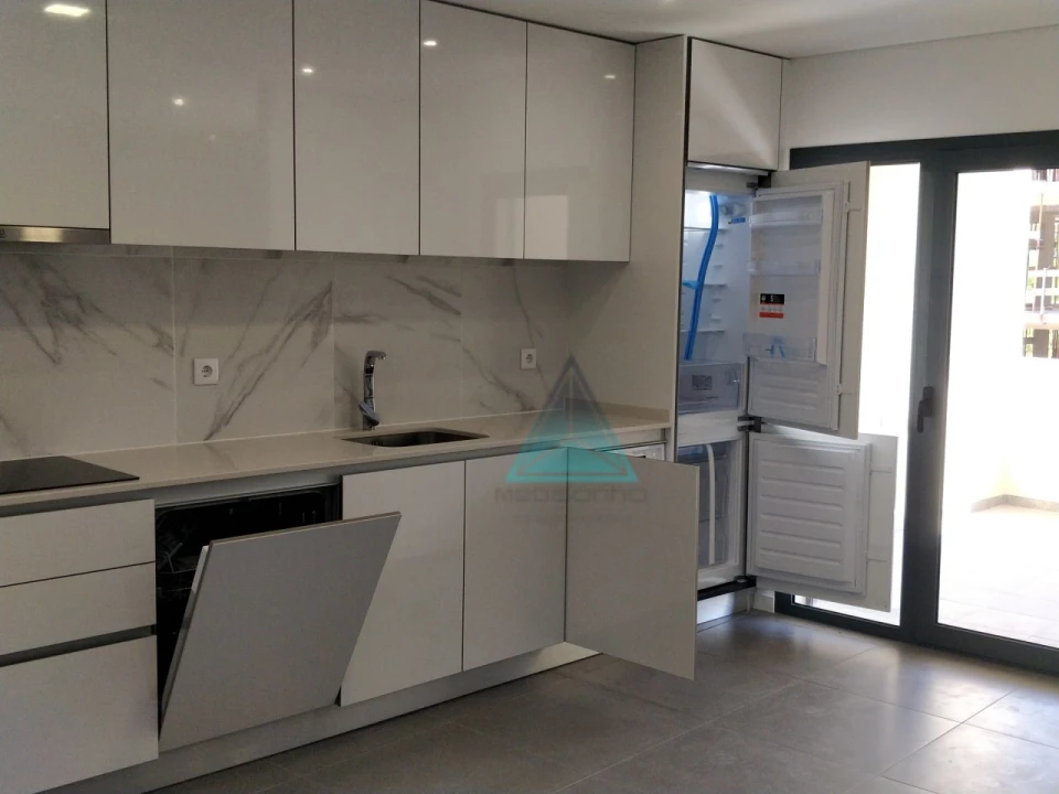 Apartamento T3 para Venda em Corroios Foto 4