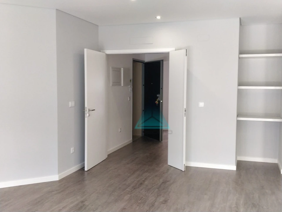 Apartamento T3 para Venda em Corroios Foto 6