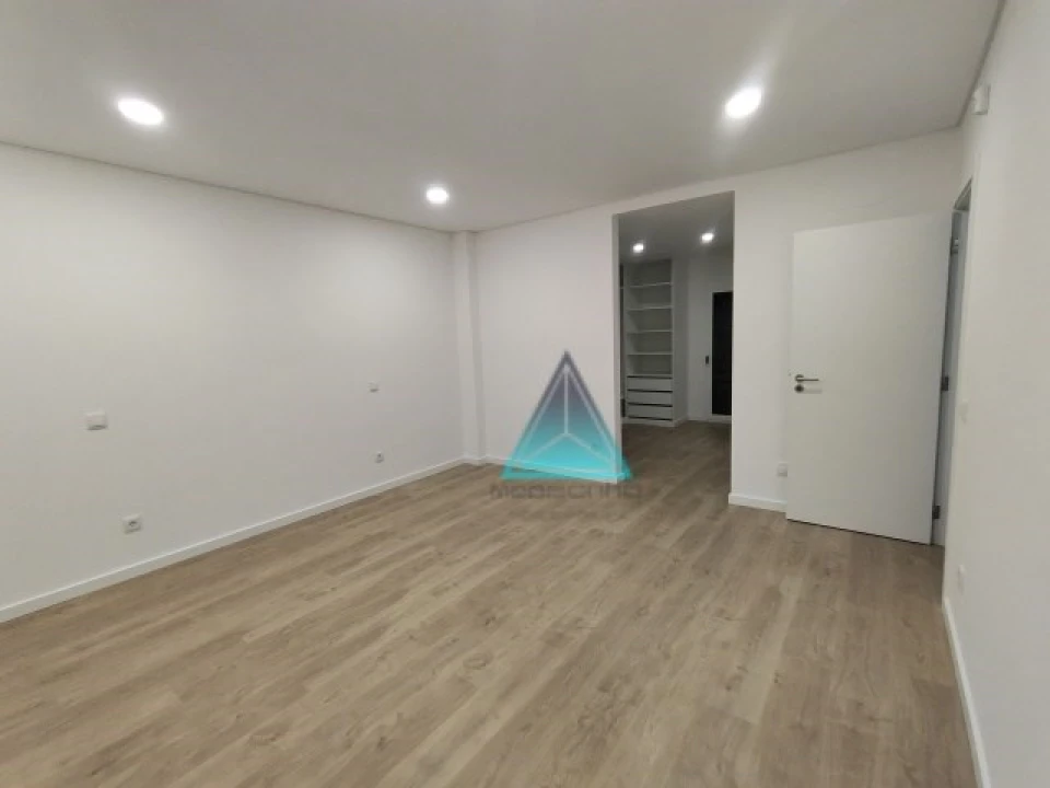 Quinta T4 para Venda em Amora Foto 21