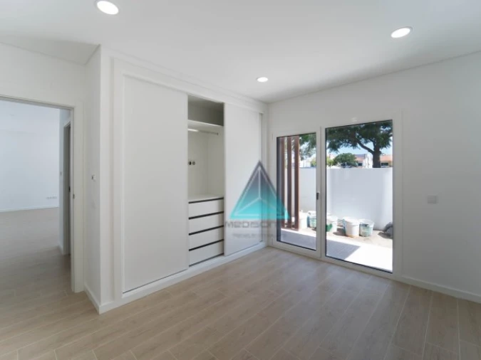 Quinta T4 para Venda em Amora Foto 17