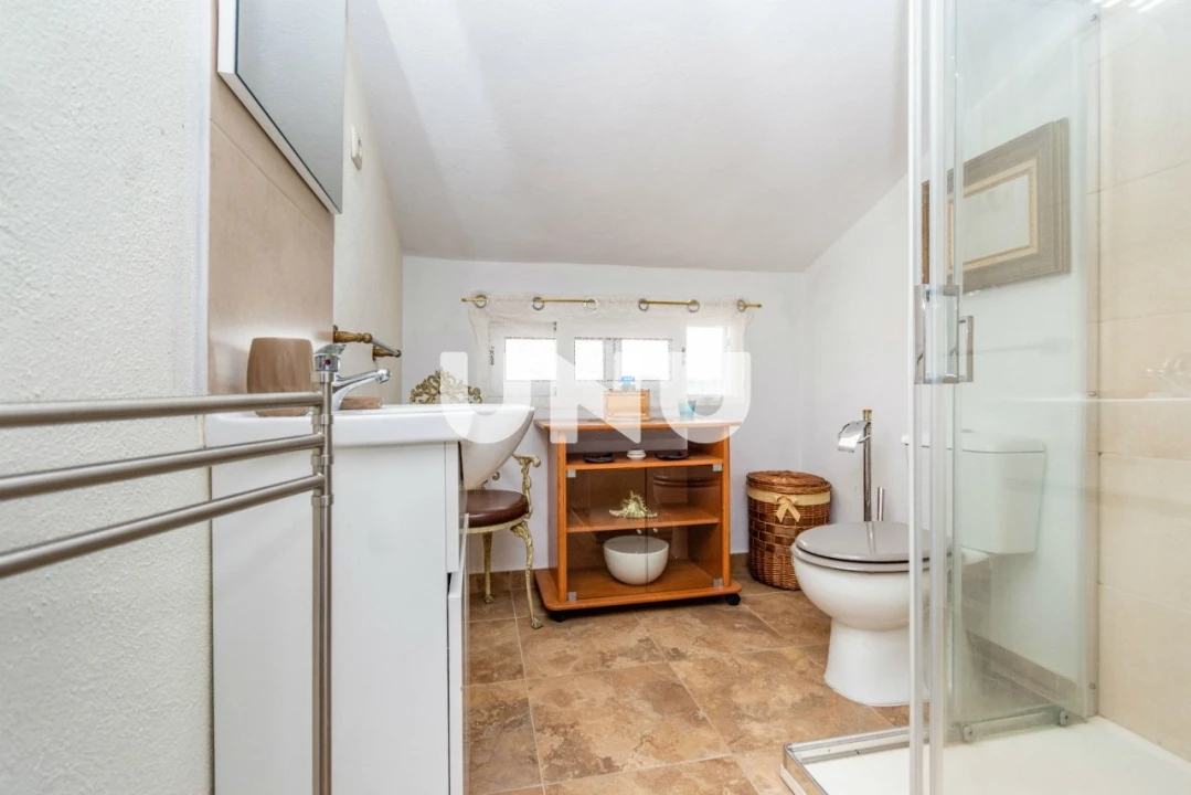 Moradia T4 para Arrendamento em Boidobra Foto 7