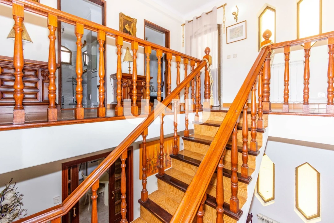 Moradia T4 para Arrendamento em Boidobra Foto 8