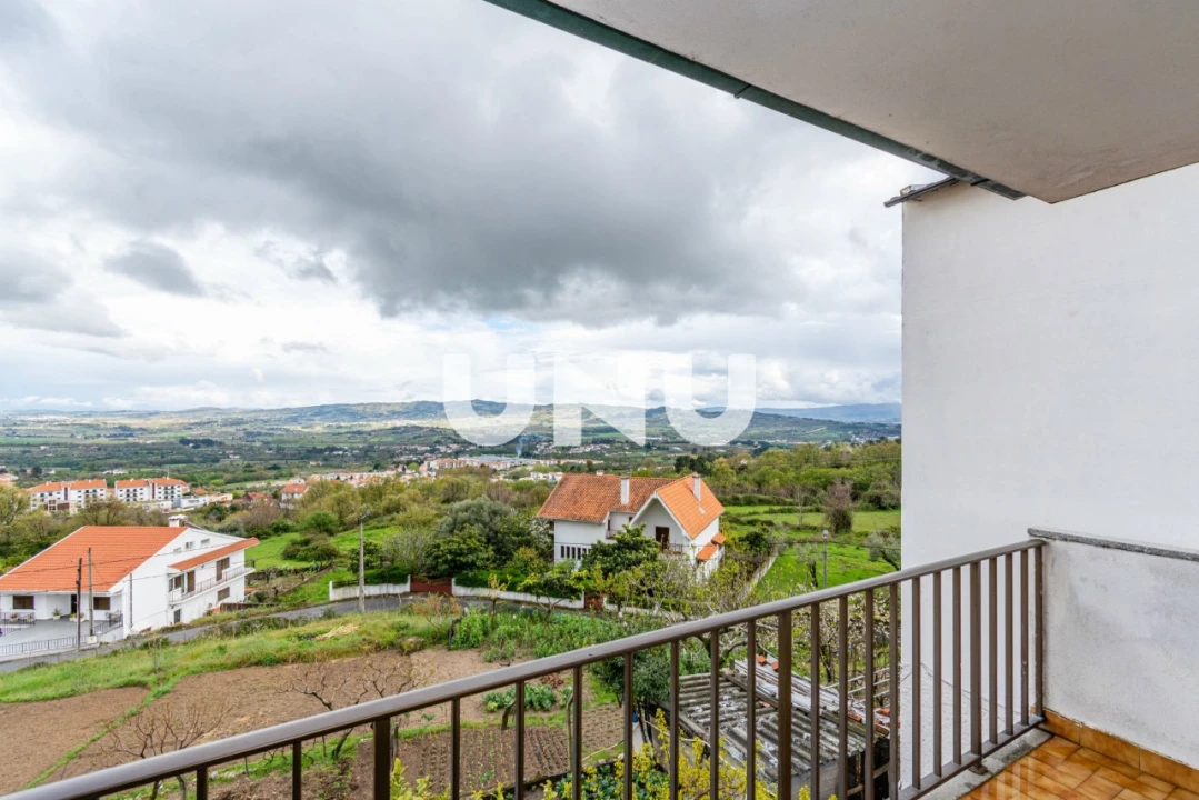 Moradia T4 para Arrendamento em Boidobra Foto 19