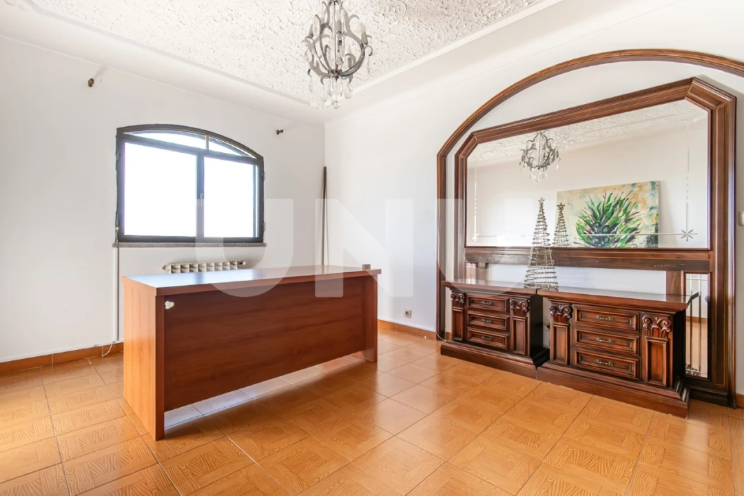 Moradia T4 para Arrendamento em Boidobra Foto 8