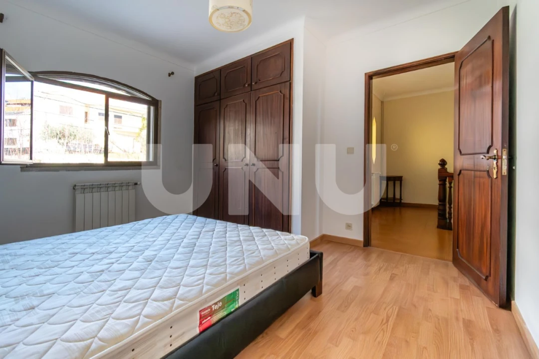 Moradia T4 para Arrendamento em Boidobra Foto 13