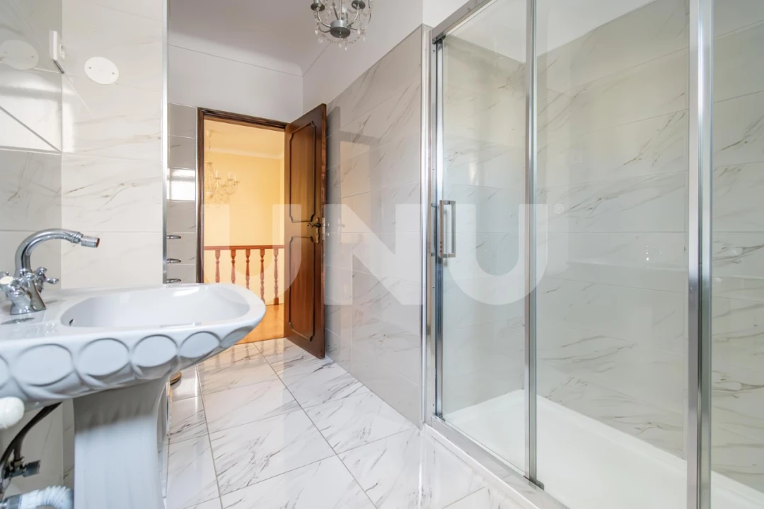 Moradia T4 para Arrendamento em Boidobra Foto 20