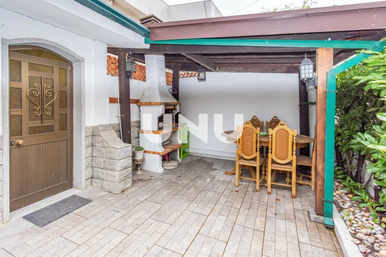 Moradia T4 para Arrendamento em Boidobra Foto 26