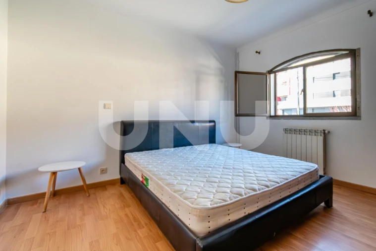 Moradia T4 para Arrendamento em Boidobra Foto 12