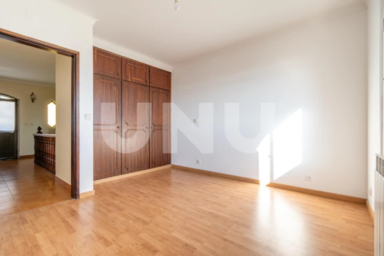 Moradia T4 para Arrendamento em Boidobra Foto 18