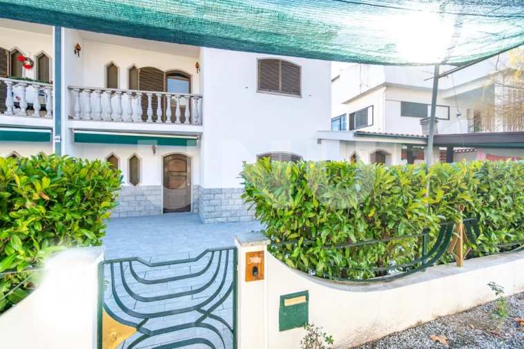 Moradia T4 para Arrendamento em Boidobra Foto 23