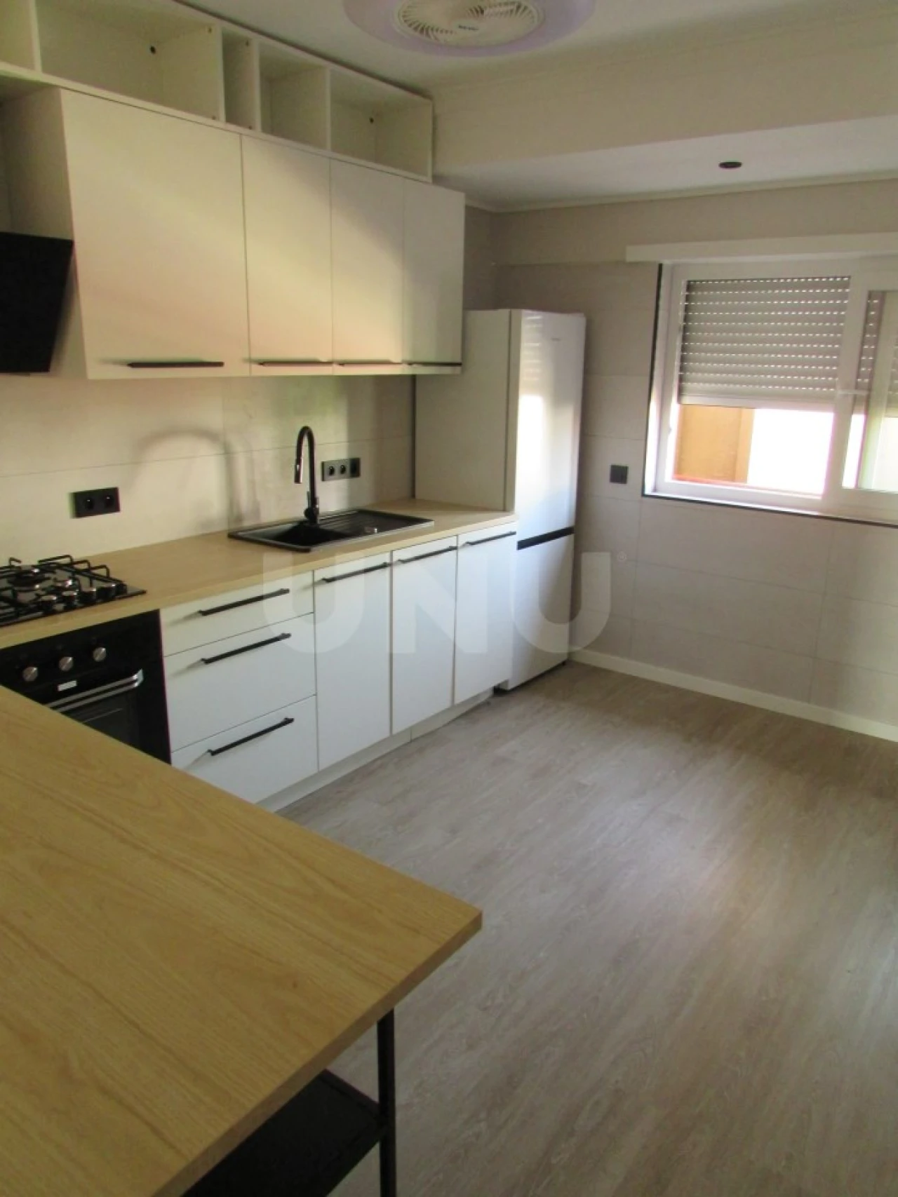 Apartamento T3 para Arrendamento em Almada, Cova da Piedade, Pragal e Cacilhas Foto 3