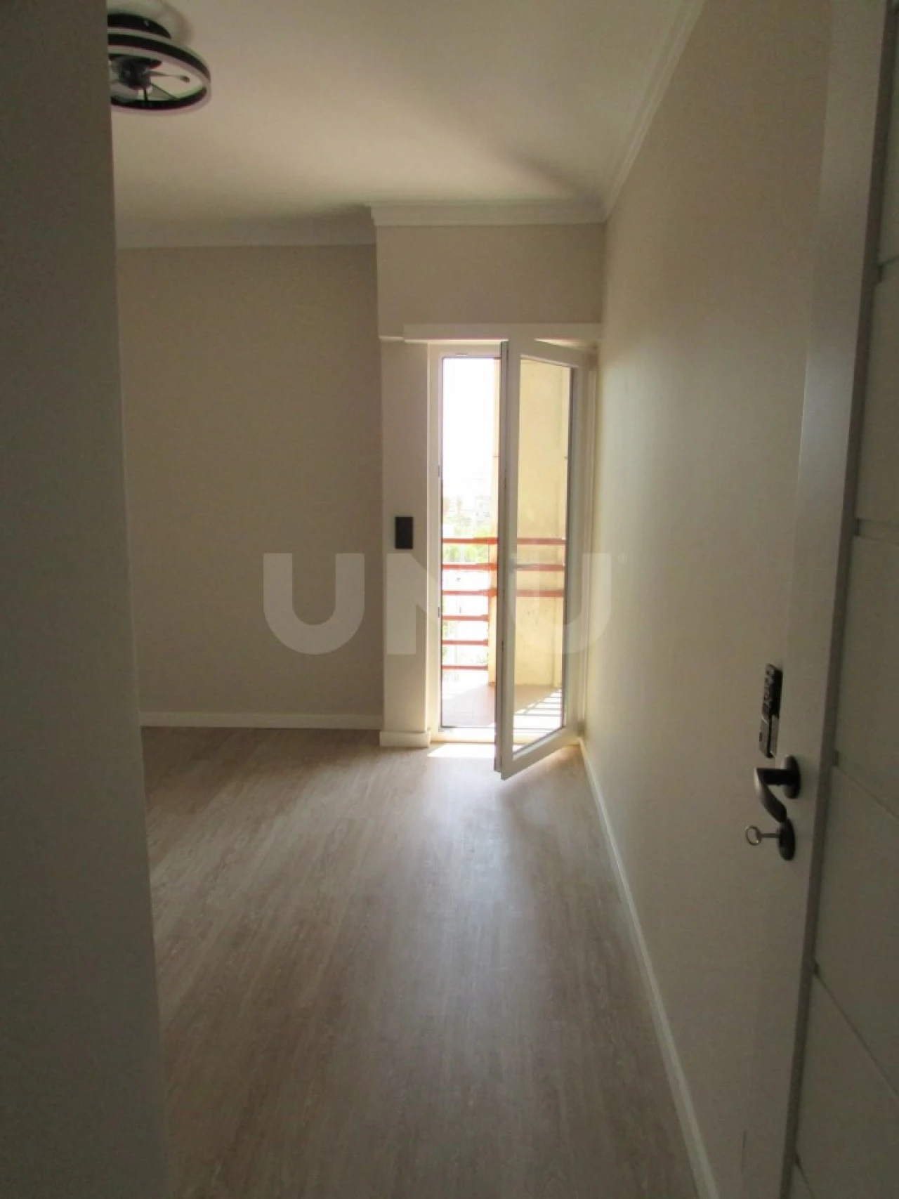 Apartamento T3 para Arrendamento em Almada, Cova da Piedade, Pragal e Cacilhas Foto 15