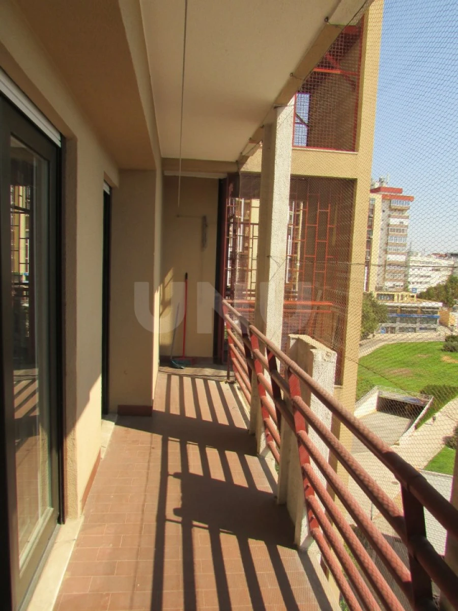 Apartamento T3 para Arrendamento em Almada, Cova da Piedade, Pragal e Cacilhas Foto 10