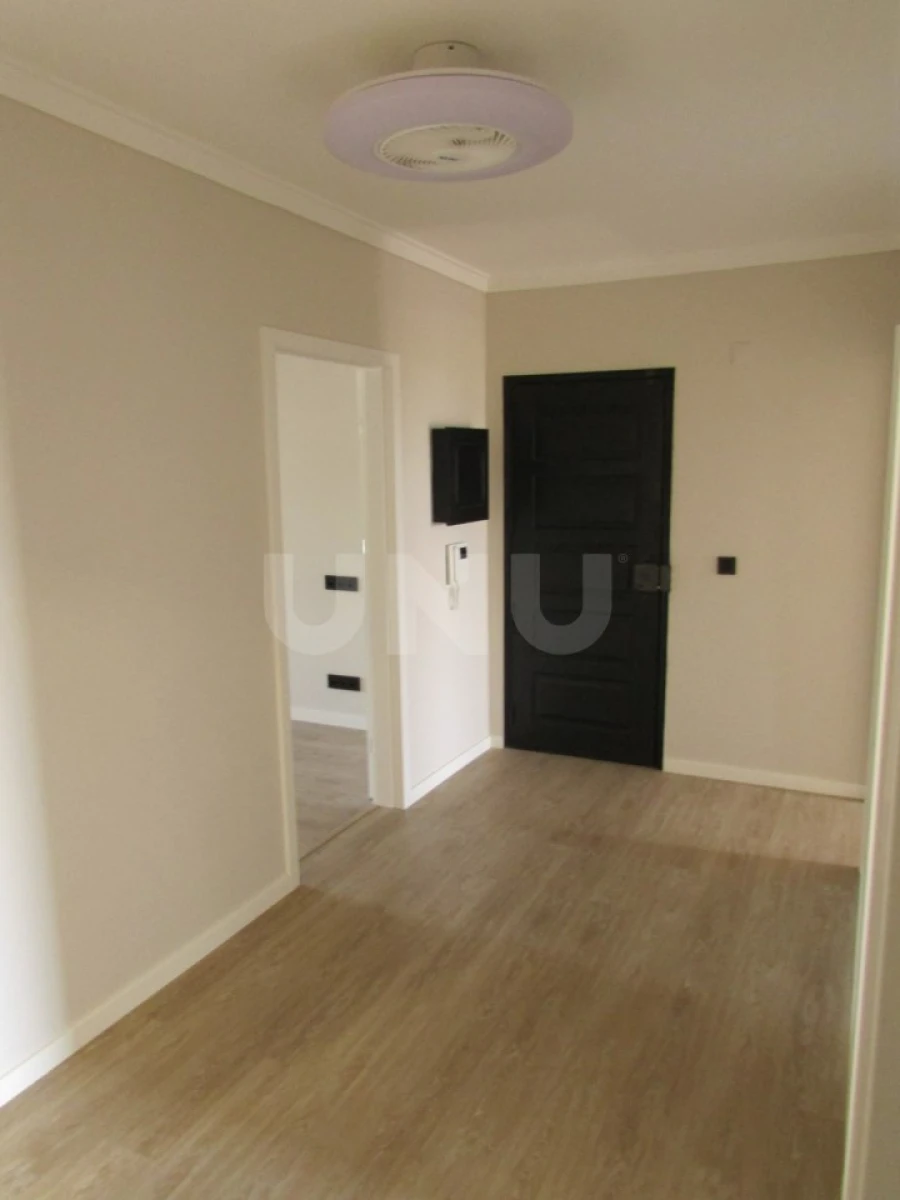 Apartamento T3 para Arrendamento em Almada, Cova da Piedade, Pragal e Cacilhas Foto 16