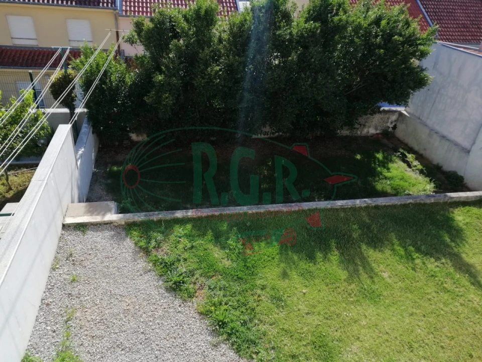 Moradia T4 para Arrendamento em Gondomar (São Cosme), Valbom e Jovim Foto 33