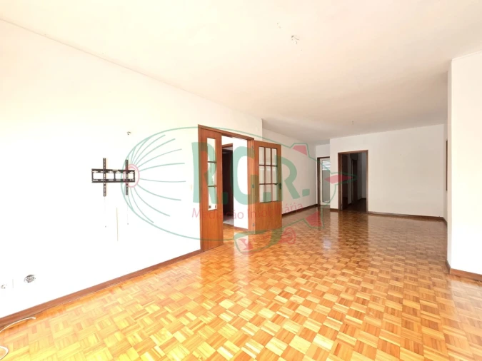 Moradia T4 para Arrendamento em Gondomar (São Cosme), Valbom e Jovim Foto 5