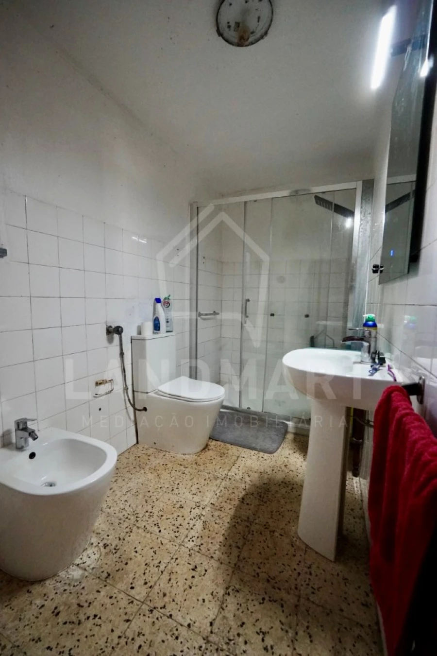 Moradia T3 para Venda em Turquel Foto 7