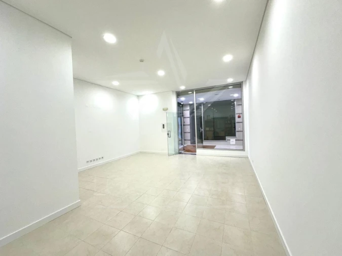 Escritório para Arrendamento em Nossa Senhora do Pópulo, Coto e São Gregório Foto 5