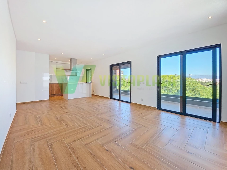 Apartamento T3 para Venda em Portimão Foto 6