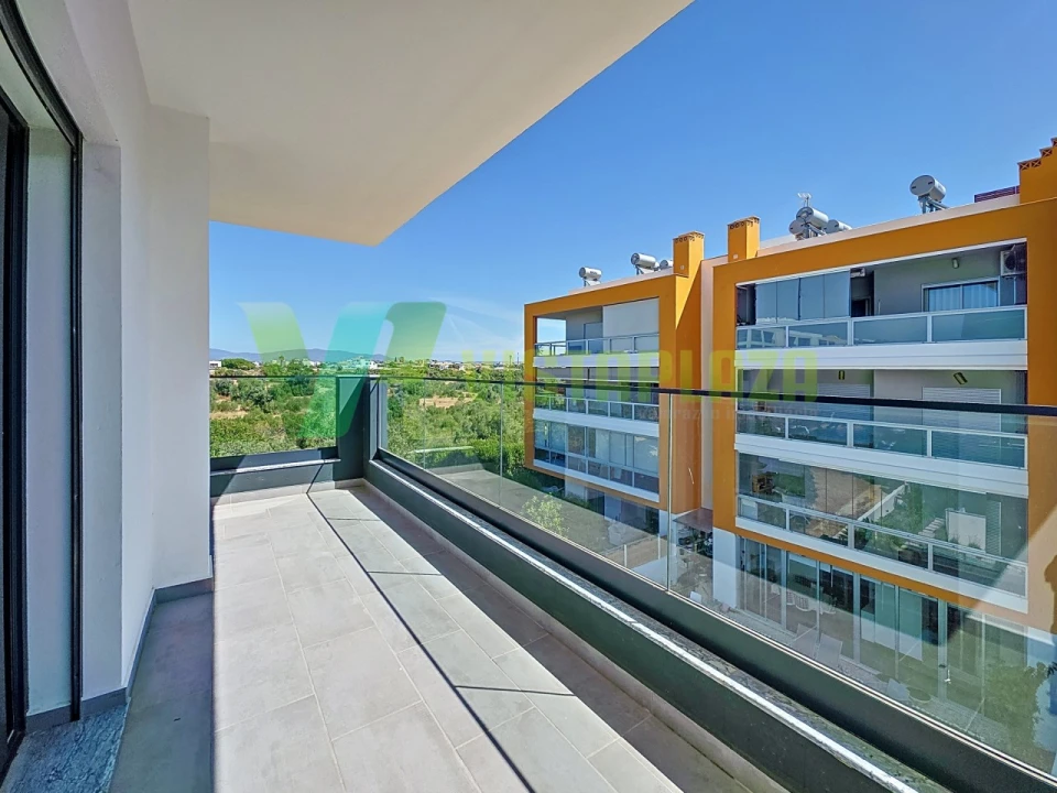 Apartamento T3 para Venda em Portimão Foto 11