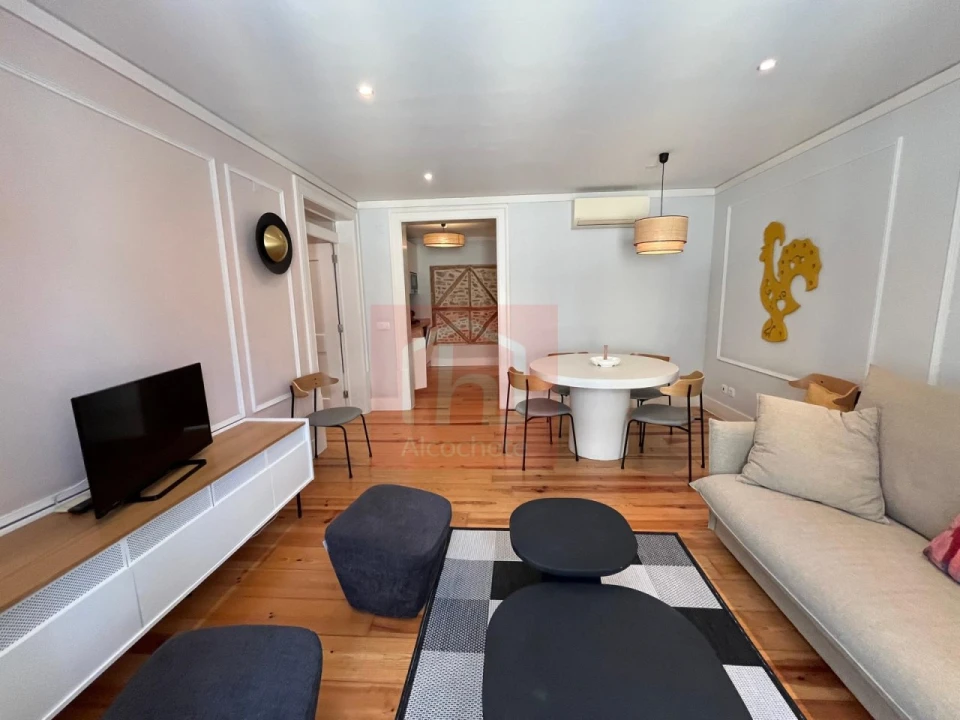 Apartamento T2 para Arrendamento em Santa Maria Maior Foto 1