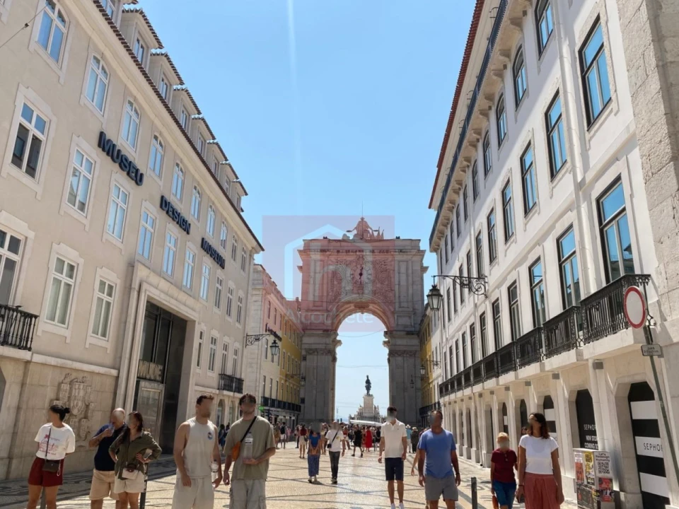 Apartamento T2 para Arrendamento em Santa Maria Maior Foto 34