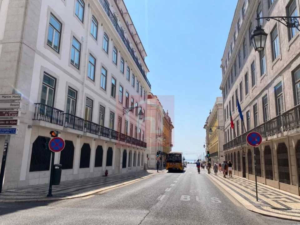 Apartamento T2 para Arrendamento em Santa Maria Maior Foto 37