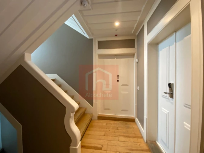 Apartamento T2 para Arrendamento em Santa Maria Maior Foto 32