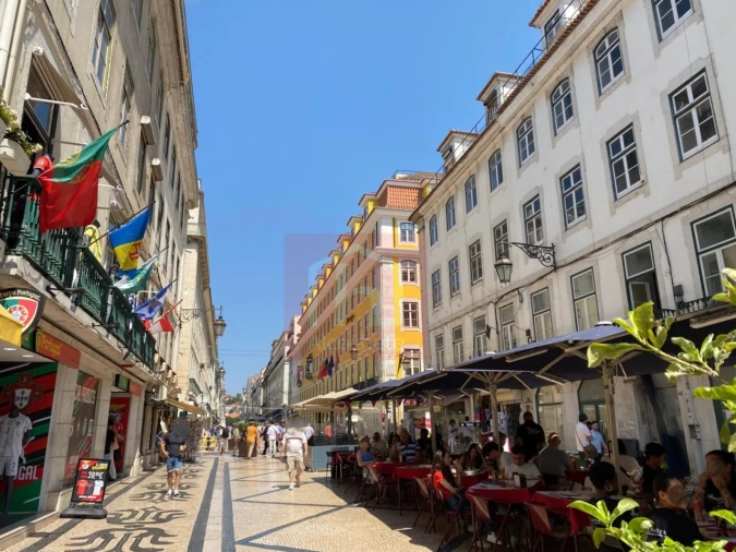 Apartamento T2 para Arrendamento em Santa Maria Maior Foto 36