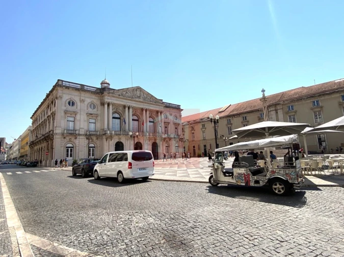 Apartamento T2 para Arrendamento em Santa Maria Maior Foto 39