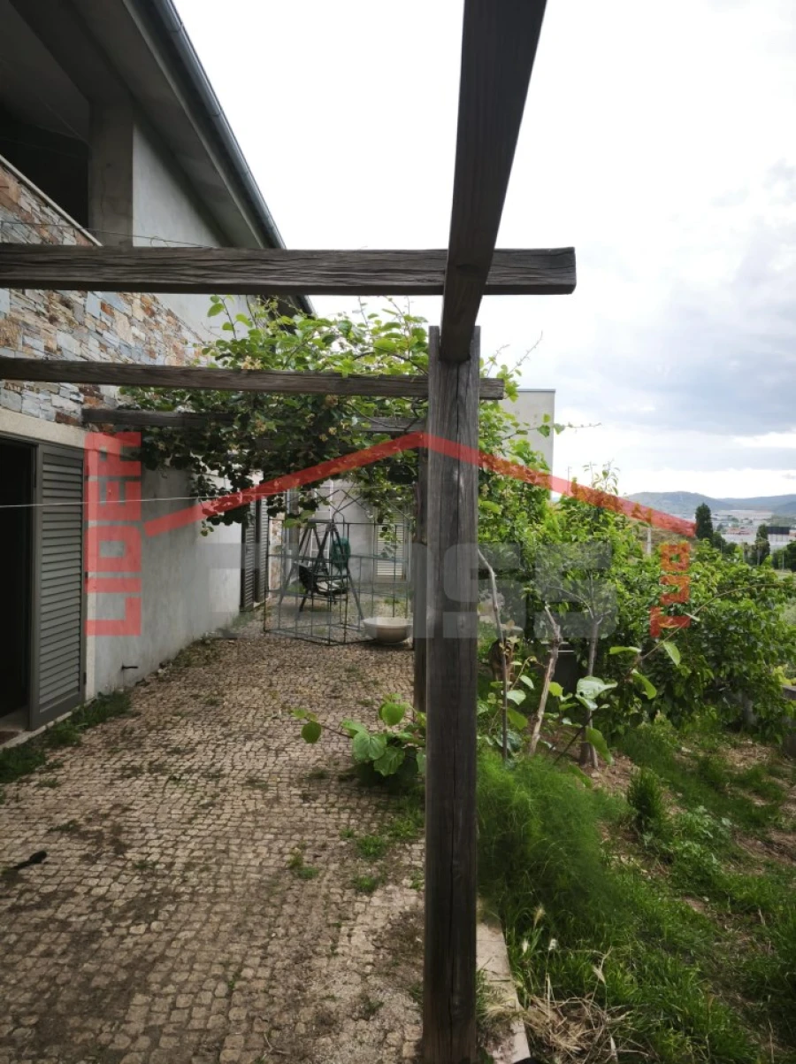 Moradia T4 para Venda em Mirandela Foto 21