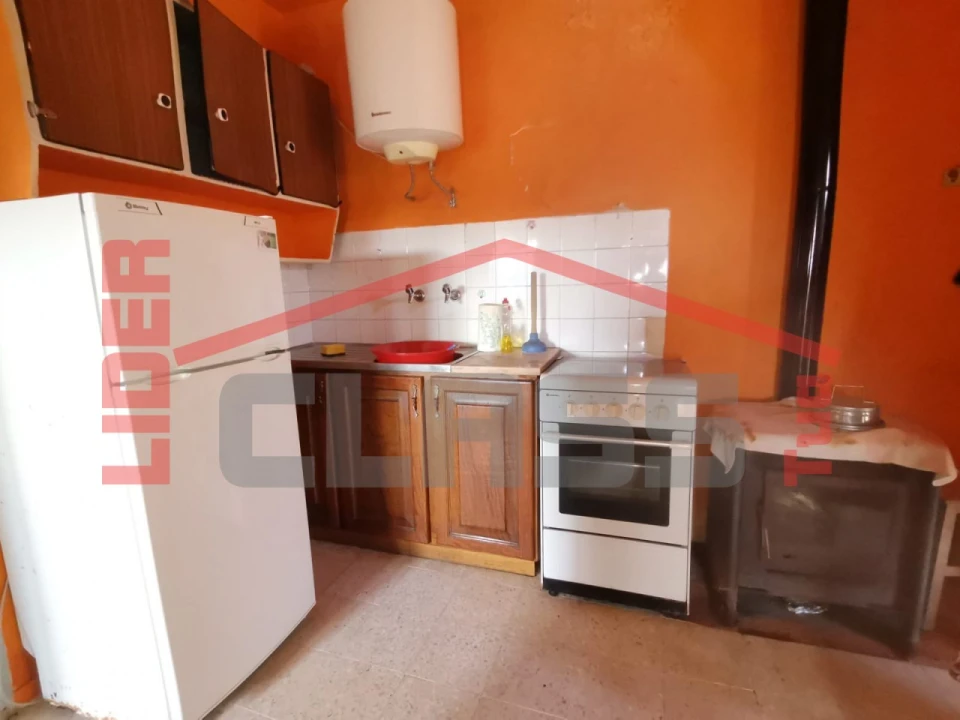 Moradia T1 para Venda em Murias Foto 2