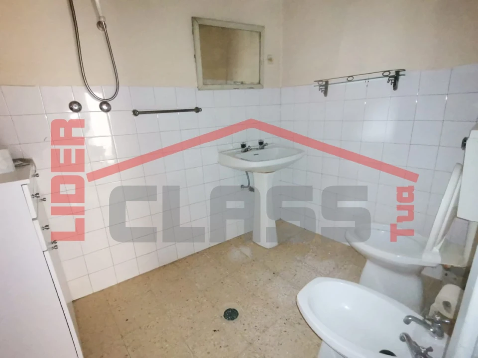 Moradia T1 para Venda em Murias Foto 6