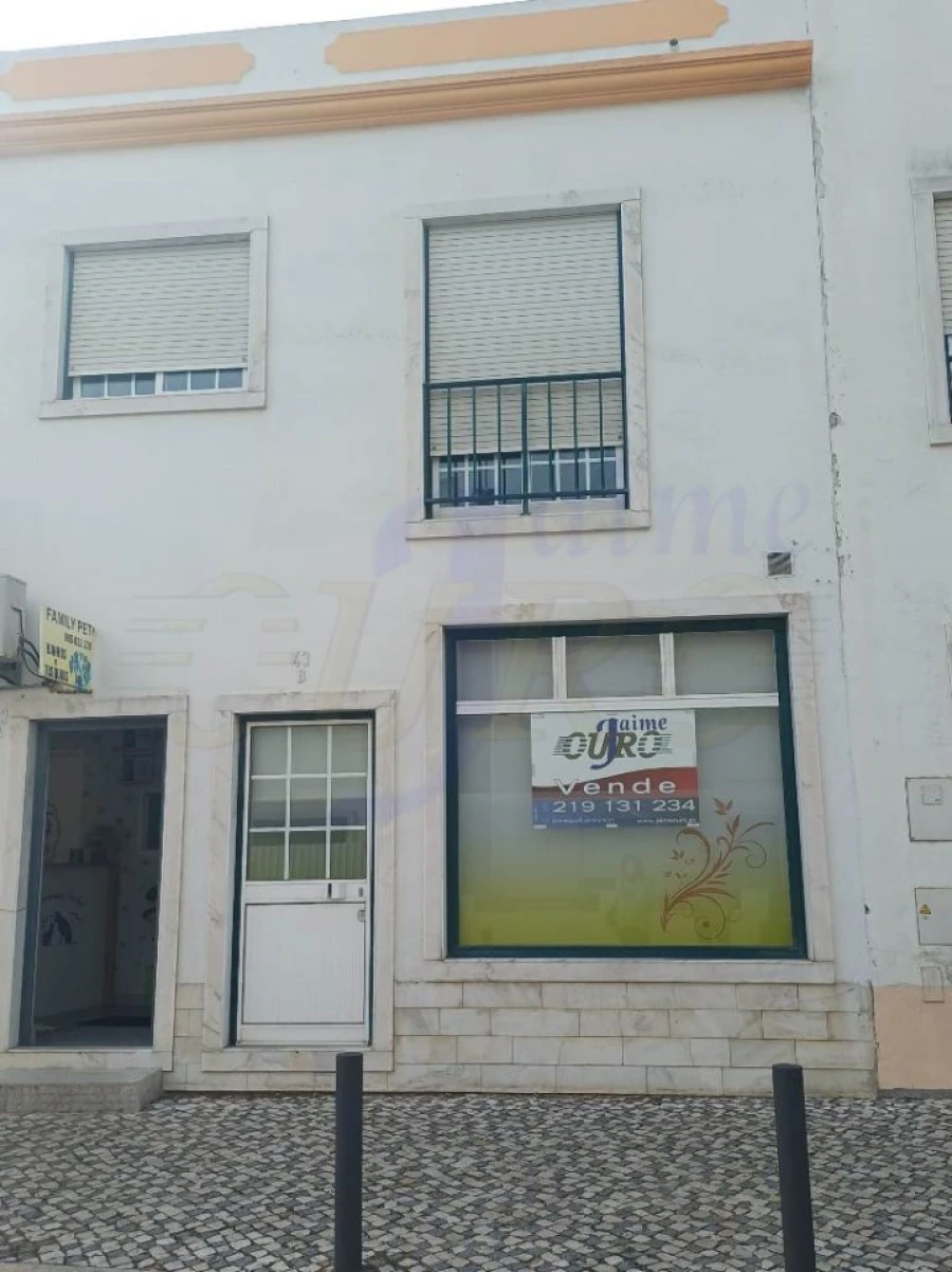 Loja para Venda em São Domingos de Rana