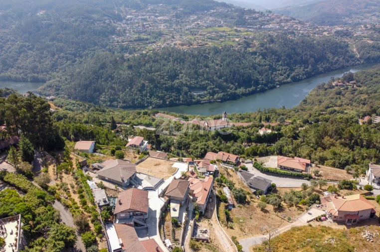 Moradia T3 para Venda em Alpendorada, Várzea e Torrão Foto 21