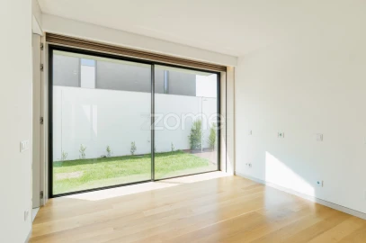 Moradia T5 para Venda em Canidelo