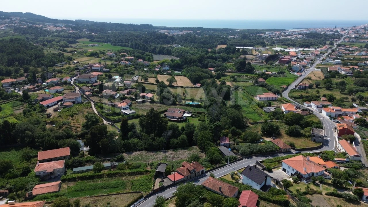Moradia T3 para Venda em Vila Praia de Ancora Foto 6