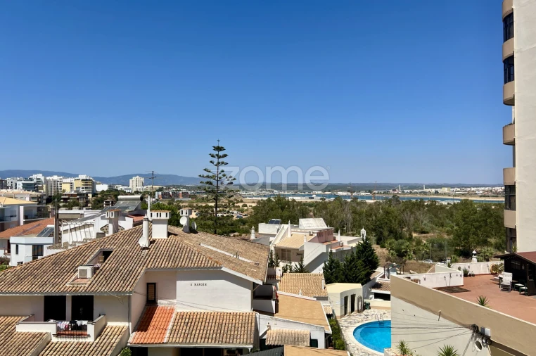 Apartamento T2 para Venda em Portimão Foto 23