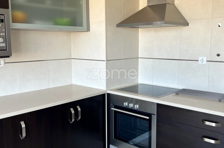 Apartamento T2 para Venda em Portimão Foto 11