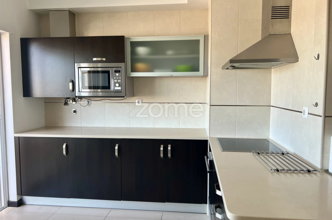 Apartamento T2 para Venda em Portimão Foto 10