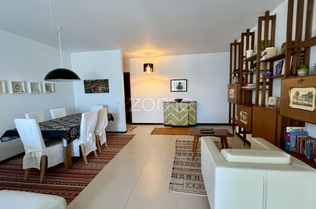 Apartamento T2 para Venda em Portimão Foto 1